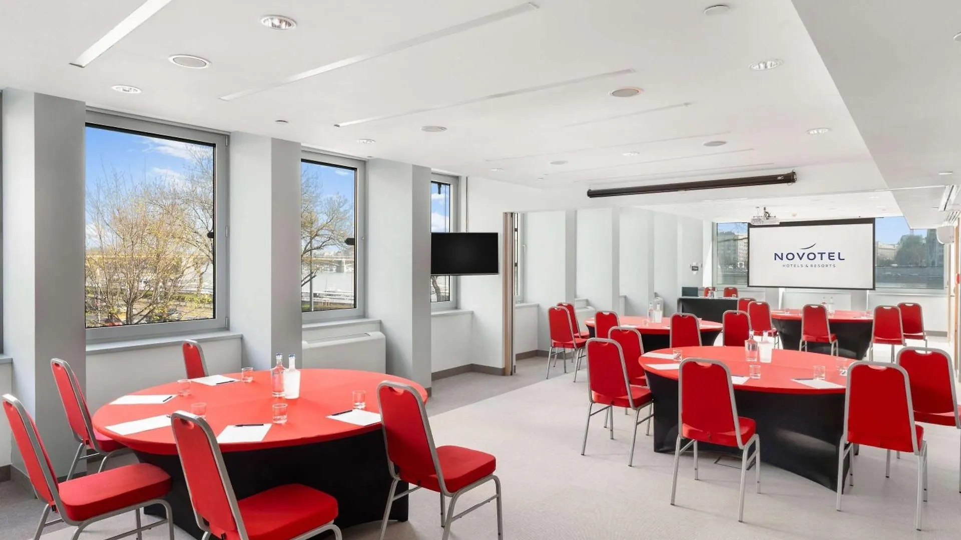 Novotel Budapest Danube 4*,  Ungarn
