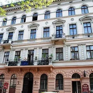 3* Otel Silver Center