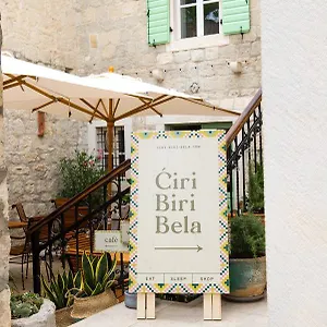 ćiri Biri Bela Boutique Auberge de jeunesse