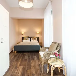 D8 Design & , Eger Węgry