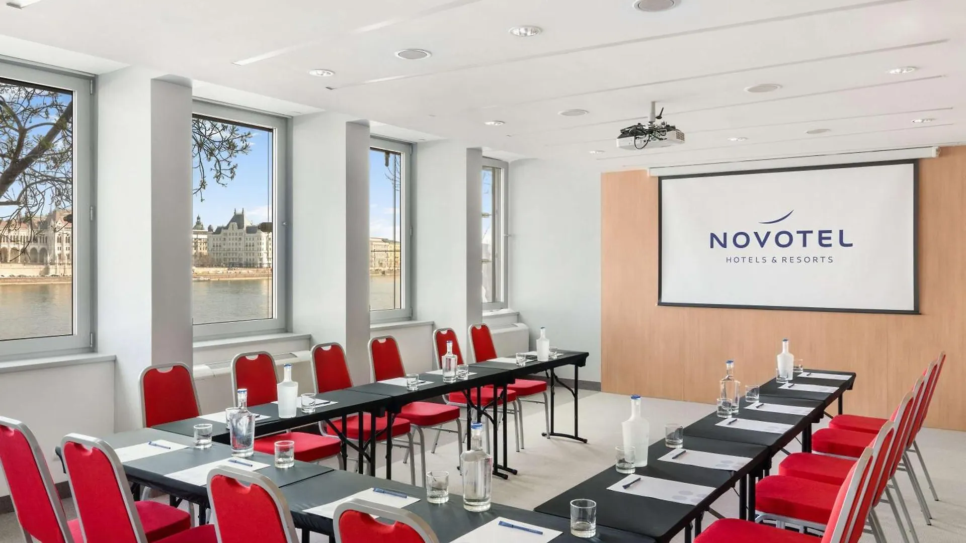 Novotel Budapest Danube Hotel