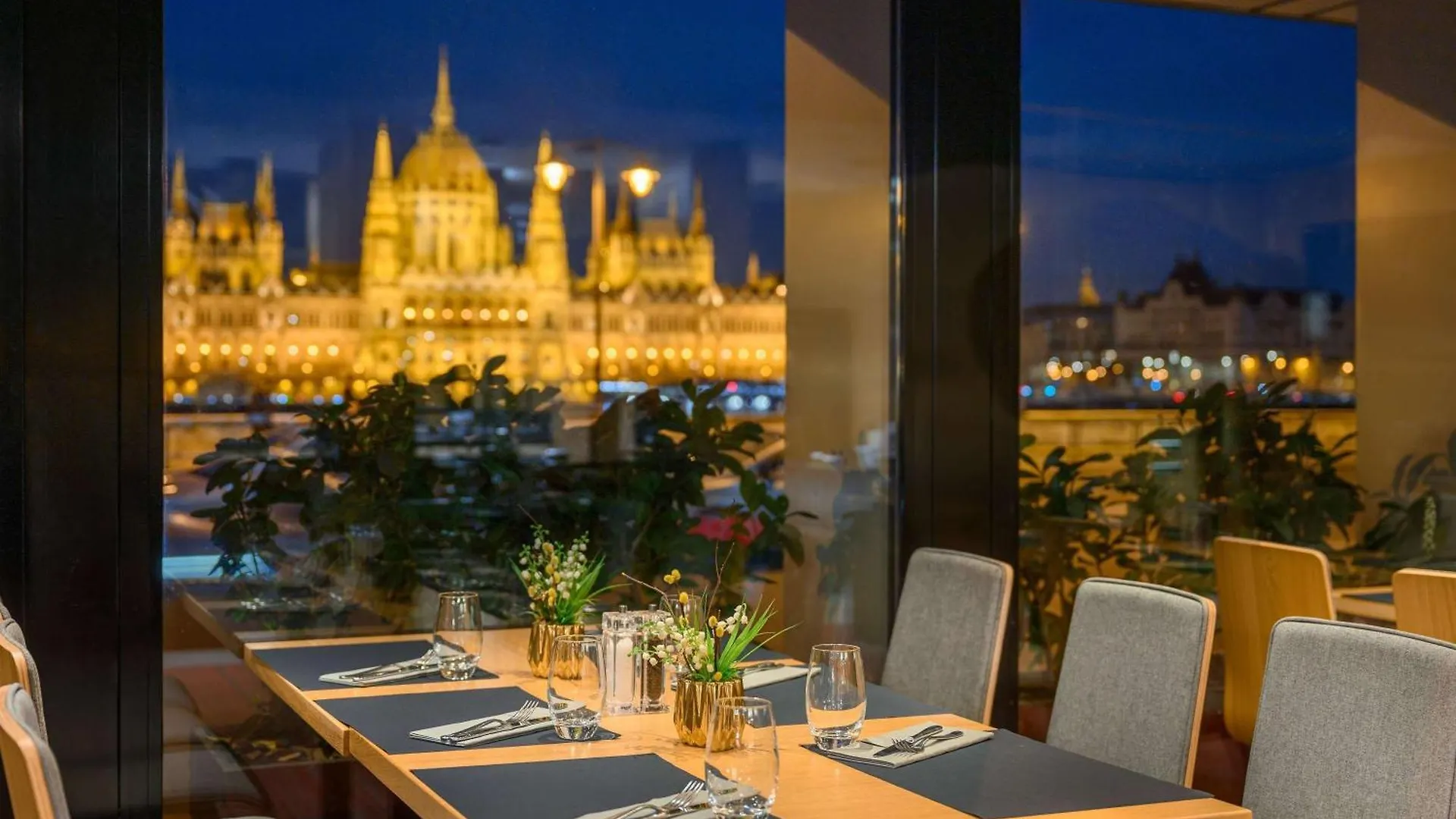 Novotel Budapest Danube Hotel